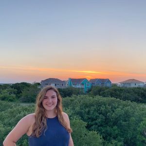 Meet your Posher, Kelsie